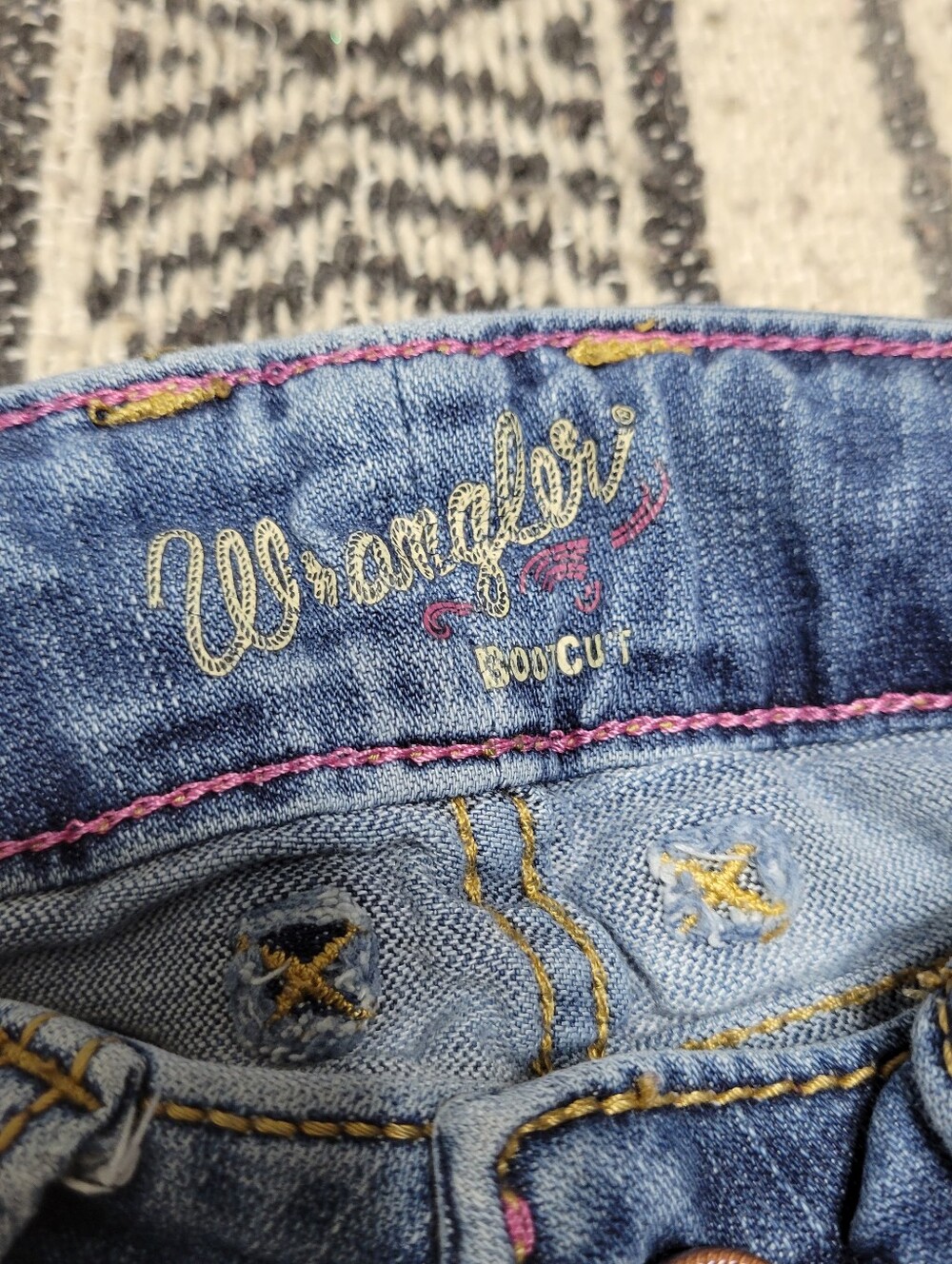 5/$15 wrangler 00x34 mae - Picture 4 of 6